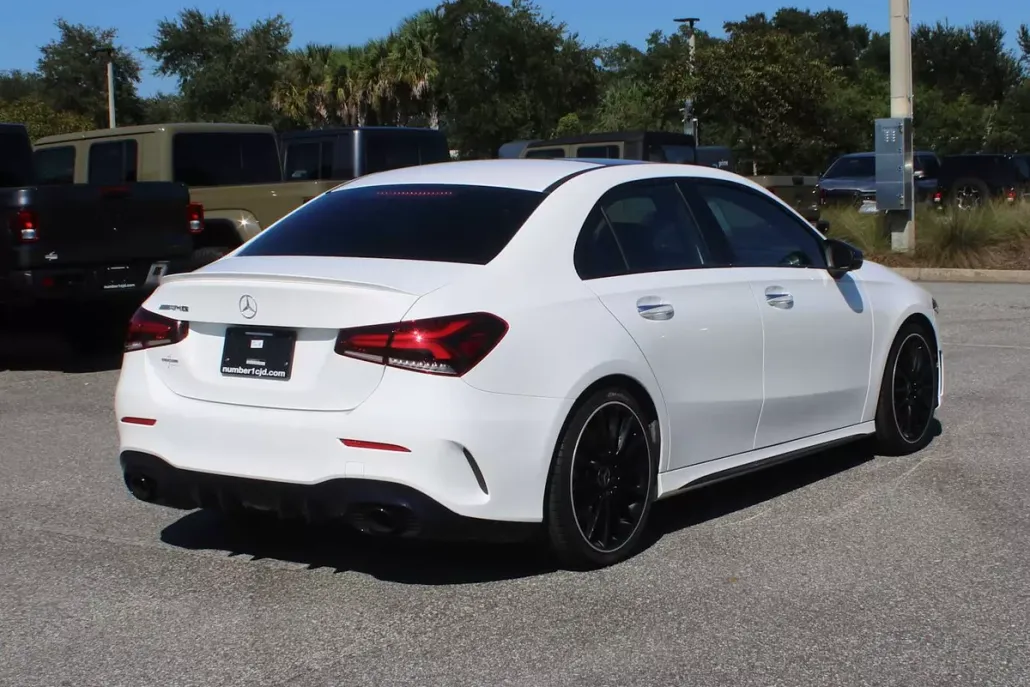 2021 Mercedes Benz A AMG 35 4MATIC photo 1