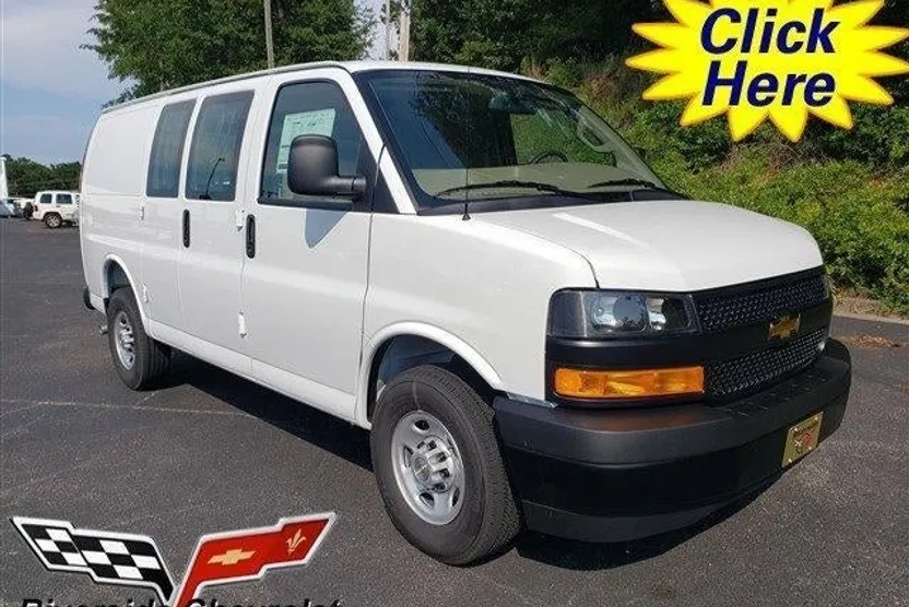 2025 Chevrolet Express Cargo 2500 photo 1