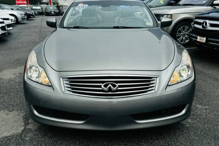 2009 Infiniti G37 Convertible photo 1