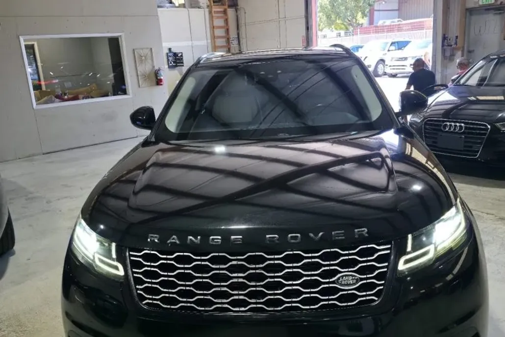 2019 Land Rover Range Rover Velar S photo 1