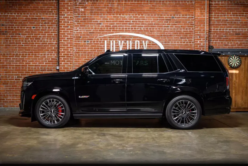 2024 Cadillac Escalade V-Series photo 1
