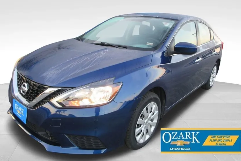 2019 Nissan Sentra S photo 1