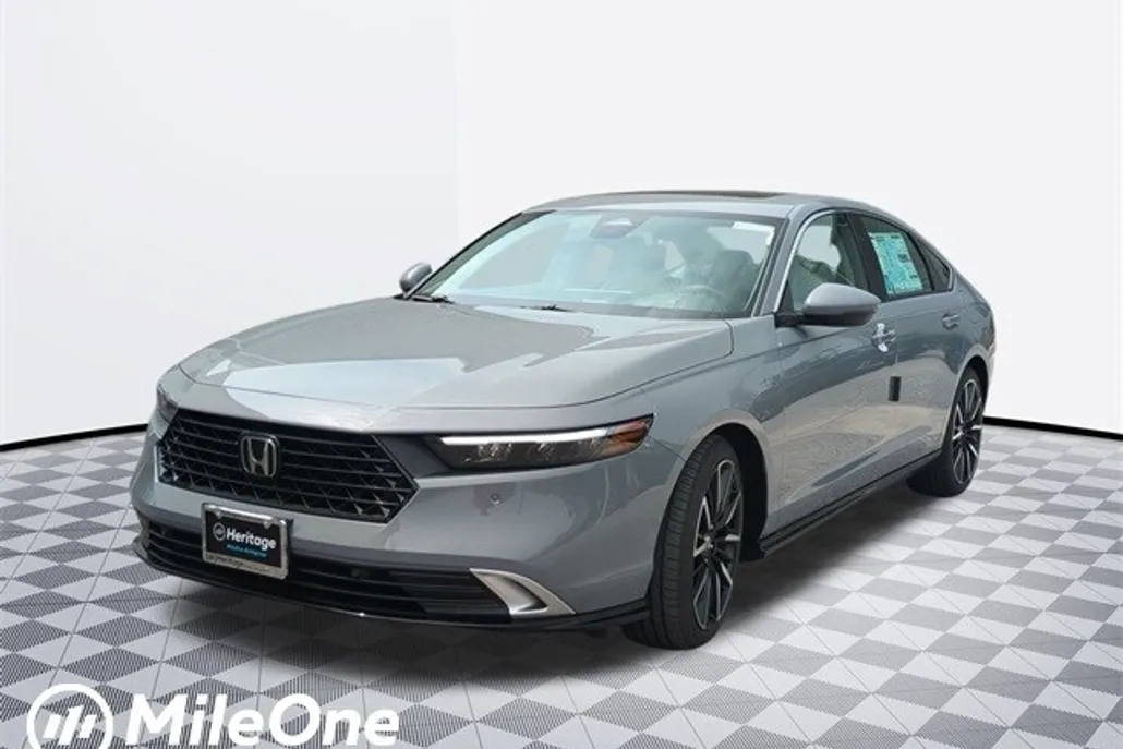 2025 Honda Accord Hybrid Touring photo 1