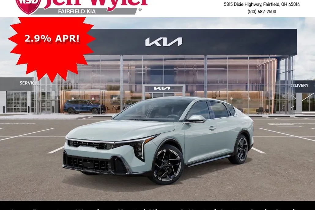 2025 Kia K4 GT-Line photo 1