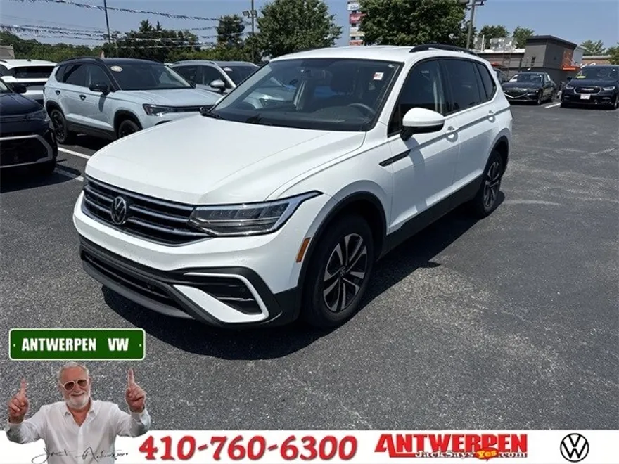 2022 Volkswagen Tiguan S photo 1