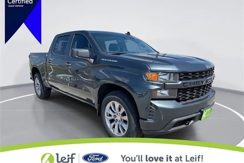 2019 Chevrolet Silverado 1500 Custom photo 1