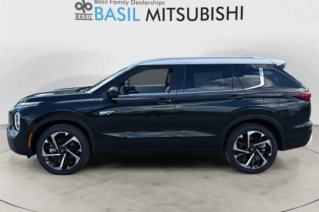 2025 Mitsubishi Outlander PHEV SEL Platinum photo 1