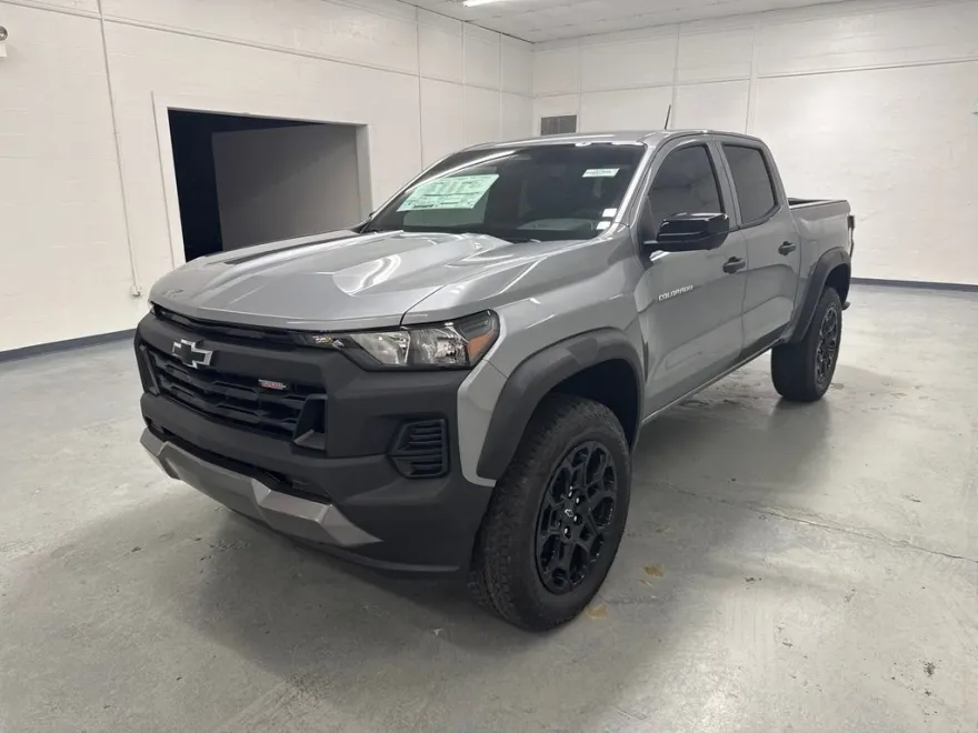2026 Chevrolet Colorado Trail Boss photo 1