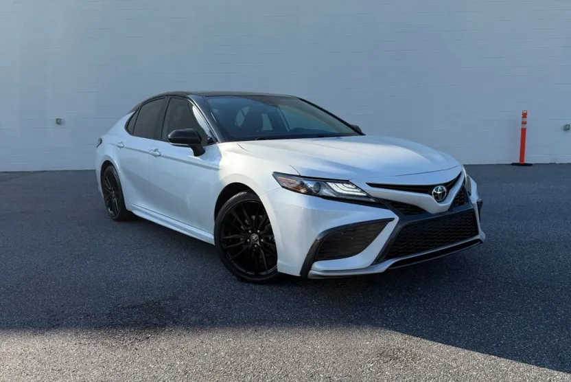 2022 Toyota Camry XSE photo 1