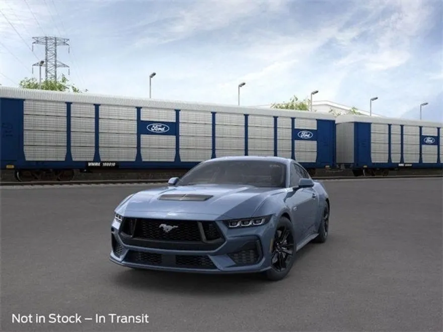 2025 Ford Mustang GT photo 3