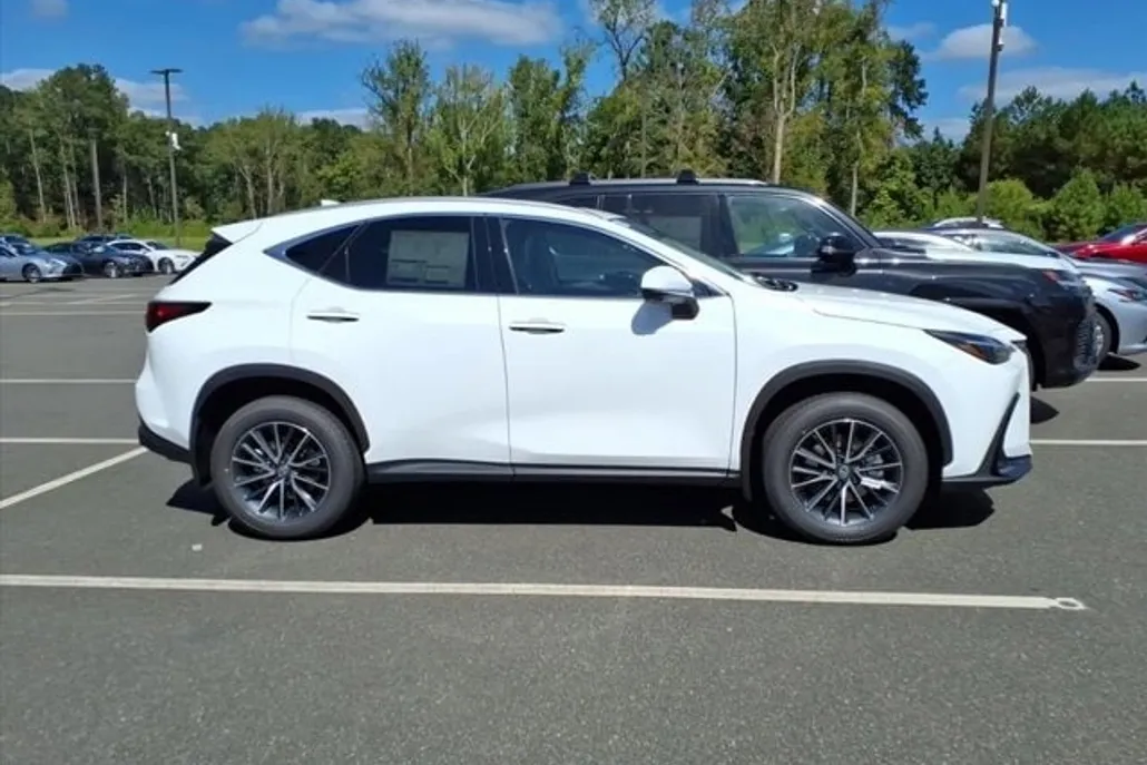 2026 Lexus NX 350 Premium AWD photo 1