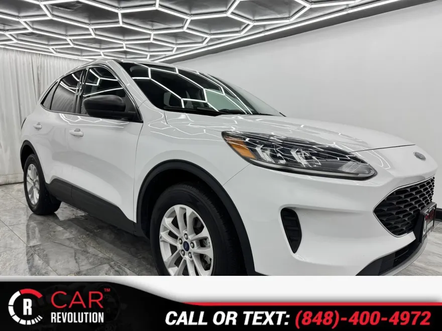 2022 Ford Escape SE Hybrid photo 1