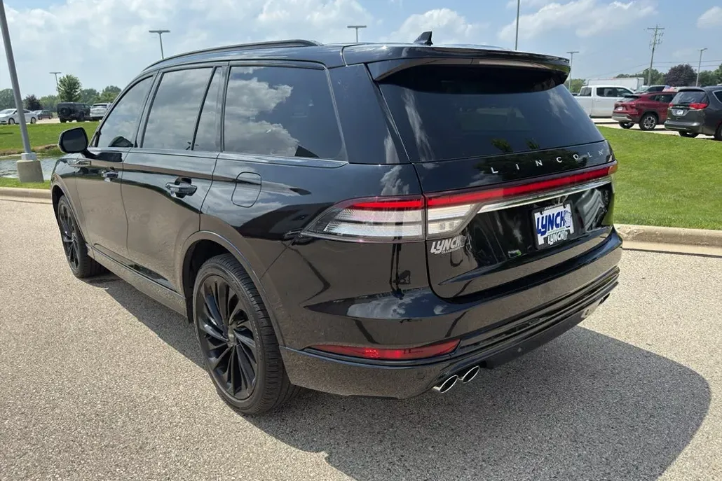 2022 Lincoln Aviator Reserve photo 1