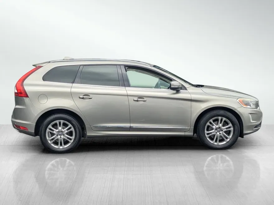 2015 Volvo XC60 3.2 Platinum photo 1