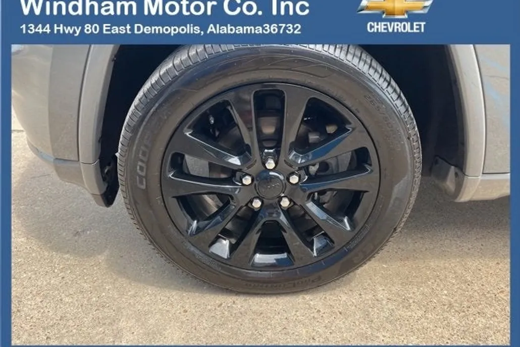 2020 Jeep Grand Cherokee Altitude photo 1