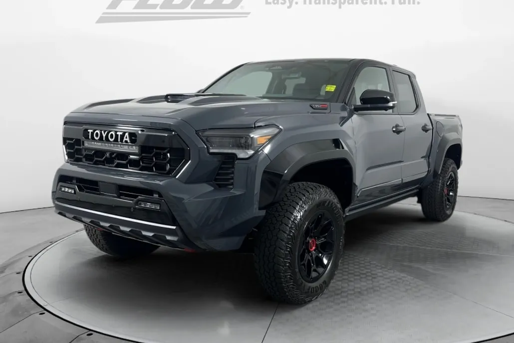 2025 Toyota Tacoma 4x4 TRD Sport photo 1