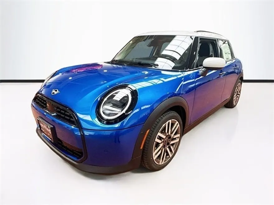 2025 Mini Cooper 4 Door Hardtop Signature photo 1