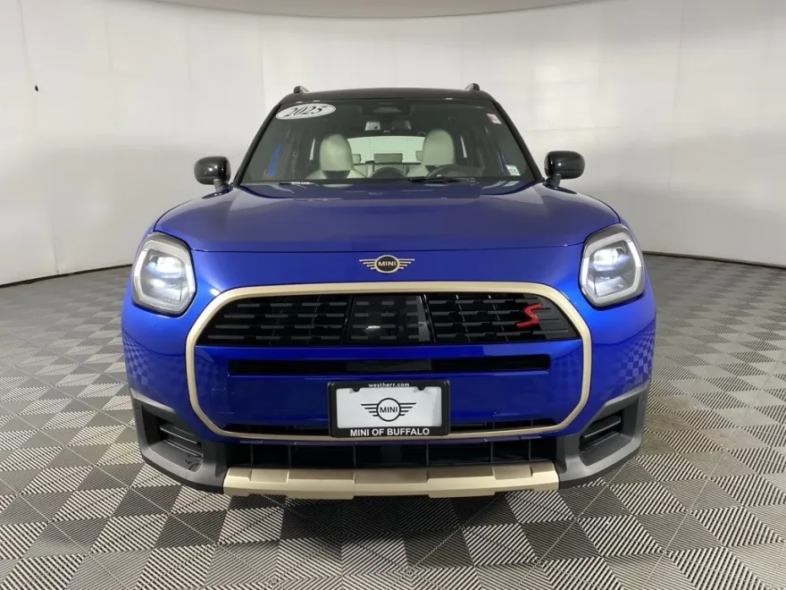 2025 Mini Cooper S ALL4 photo 1