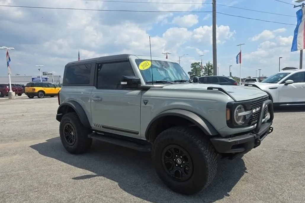 2021 Ford Bronco First Edition photo 1