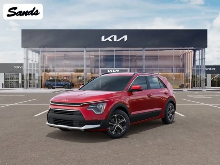 2025 Kia Niro LX photo 1