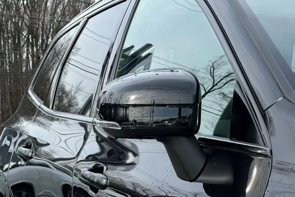 2025 Volvo XC60 B5 photo 1