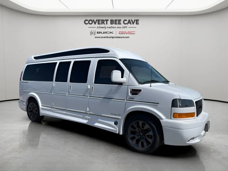 2025 Gmc Savana Cargo 2500 photo 1
