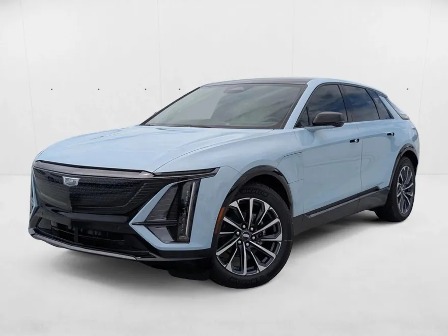 2026 Cadillac Lyriq Sport photo 1