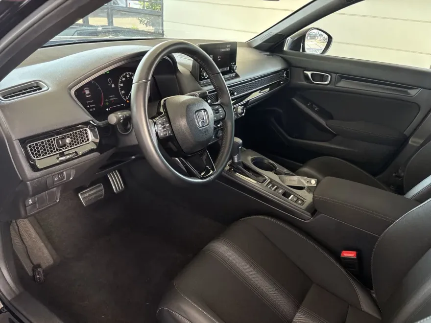 2025 Honda Civic Sport photo 1