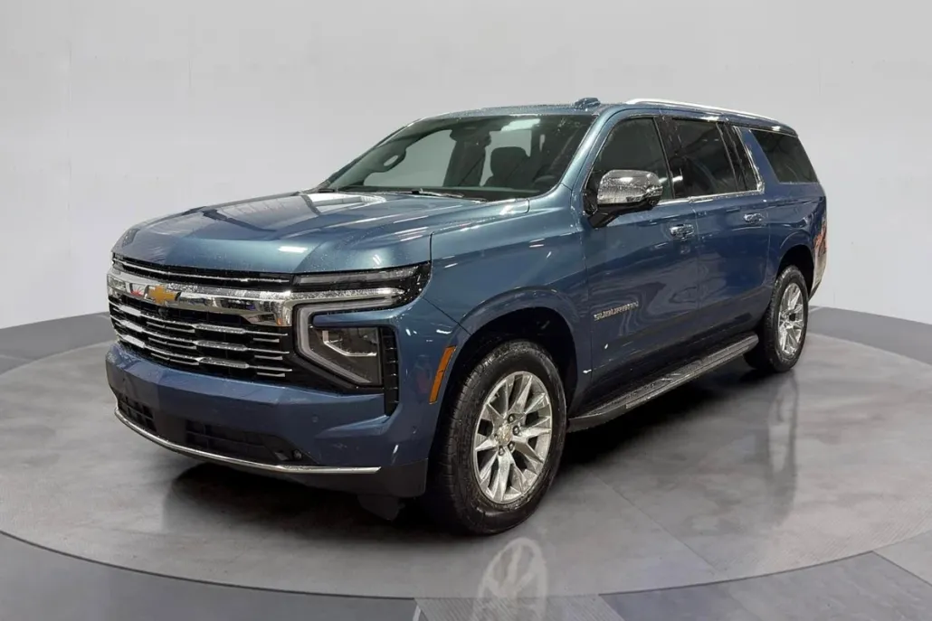 2025 Chevrolet Suburban Premier photo 1