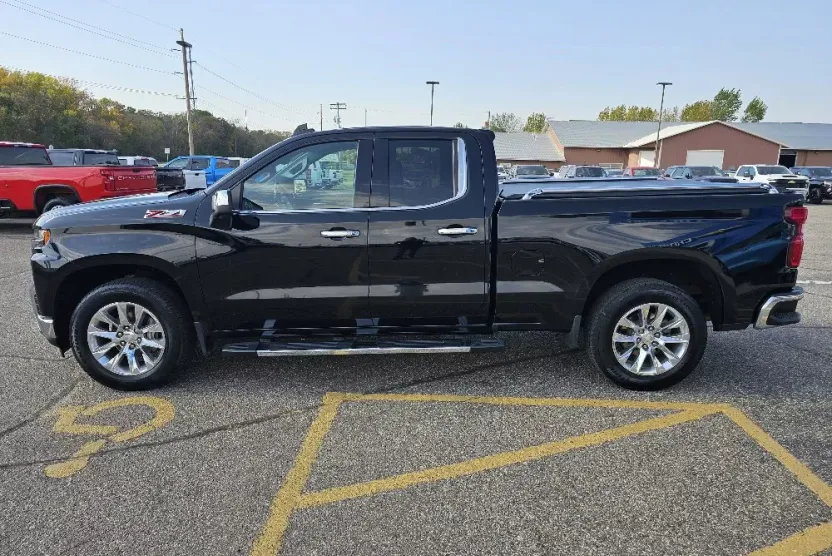 2019 Chevrolet Silverado 1500 LTZ photo 1