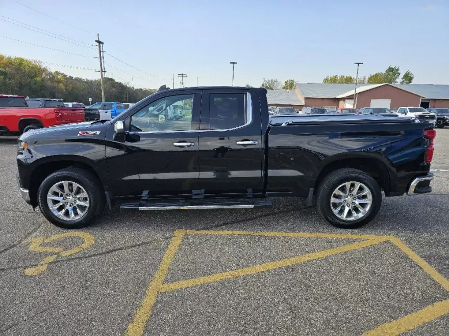 2019 Chevrolet Silverado 1500 LTZ photo 1