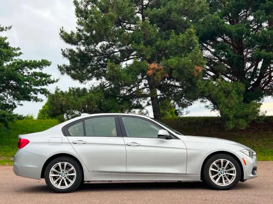 2017 Bmw 320i xDrive SA photo 1