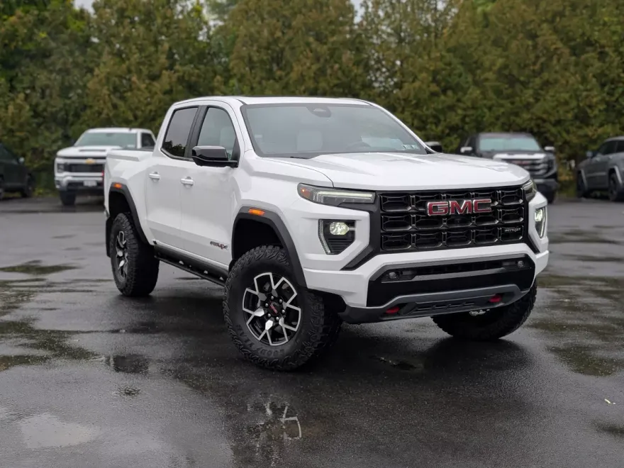 2024 Gmc Canyon AT4X photo 1