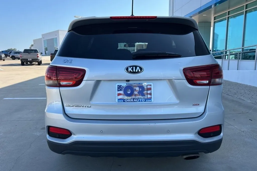 2020 Kia Sorento LX photo 1