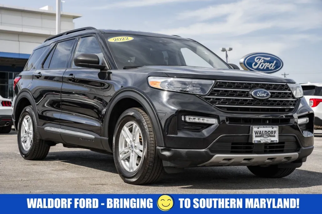2022 Ford Explorer XLT photo 1