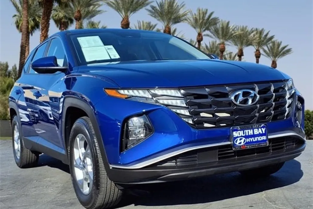 2023 Hyundai Tucson SE photo 1