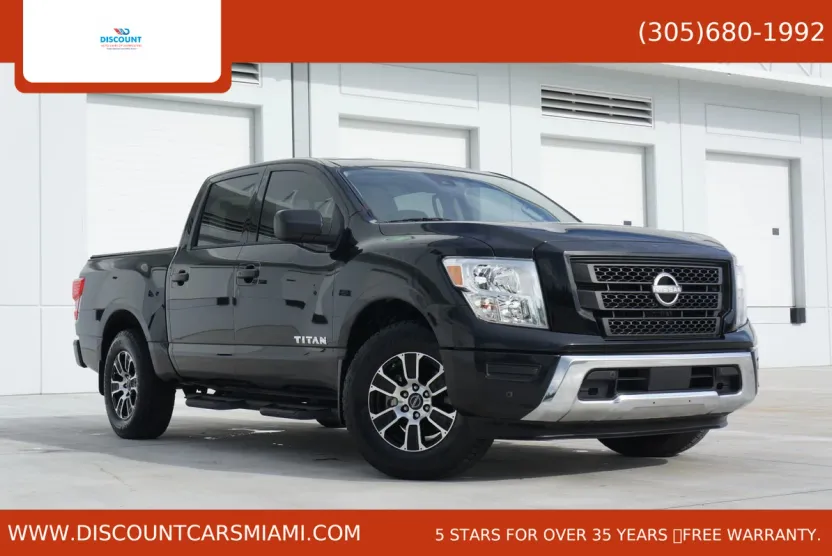 2023 Nissan Titan Crew Cab SV photo 1