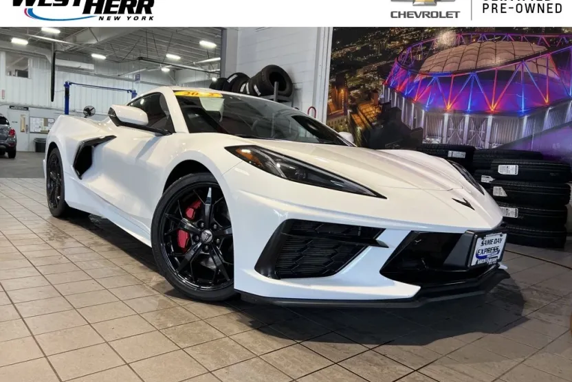 2022 Chevrolet Corvette Stingray 2LT photo 1