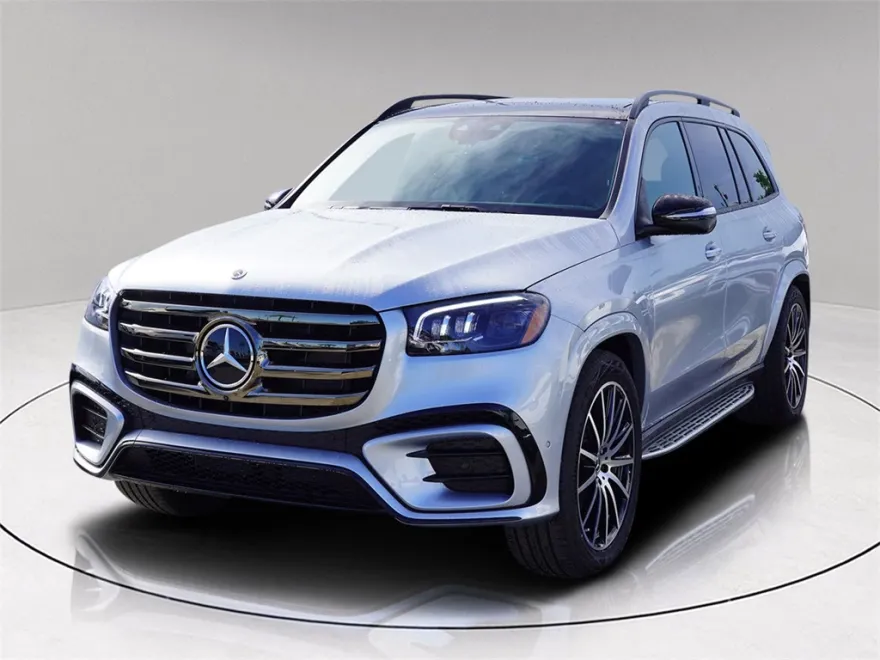 2026 Mercedes Benz GLS 450 4MATIC photo 1