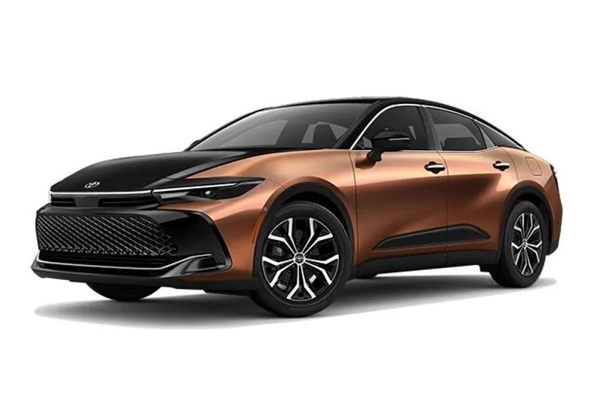 2023 Toyota Crown XLE photo 1