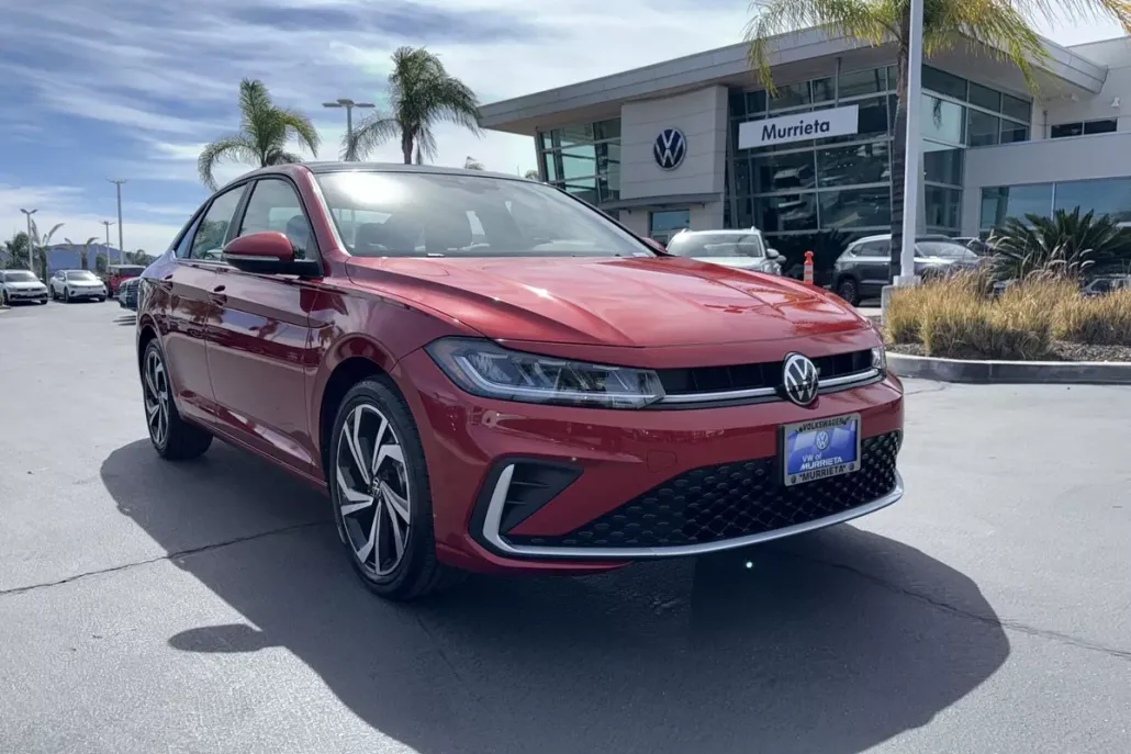 2025 Volkswagen Jetta 1.5T SEL photo 1
