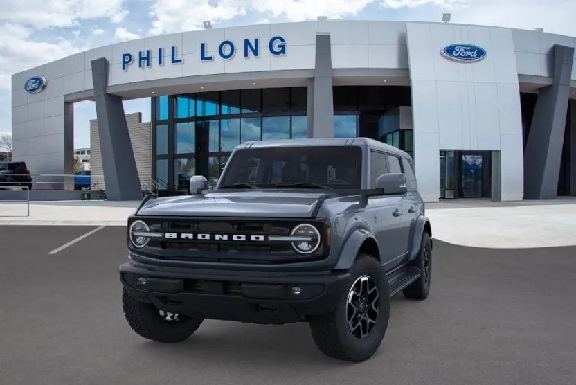 2025 Ford Bronco Outer Banks photo 1