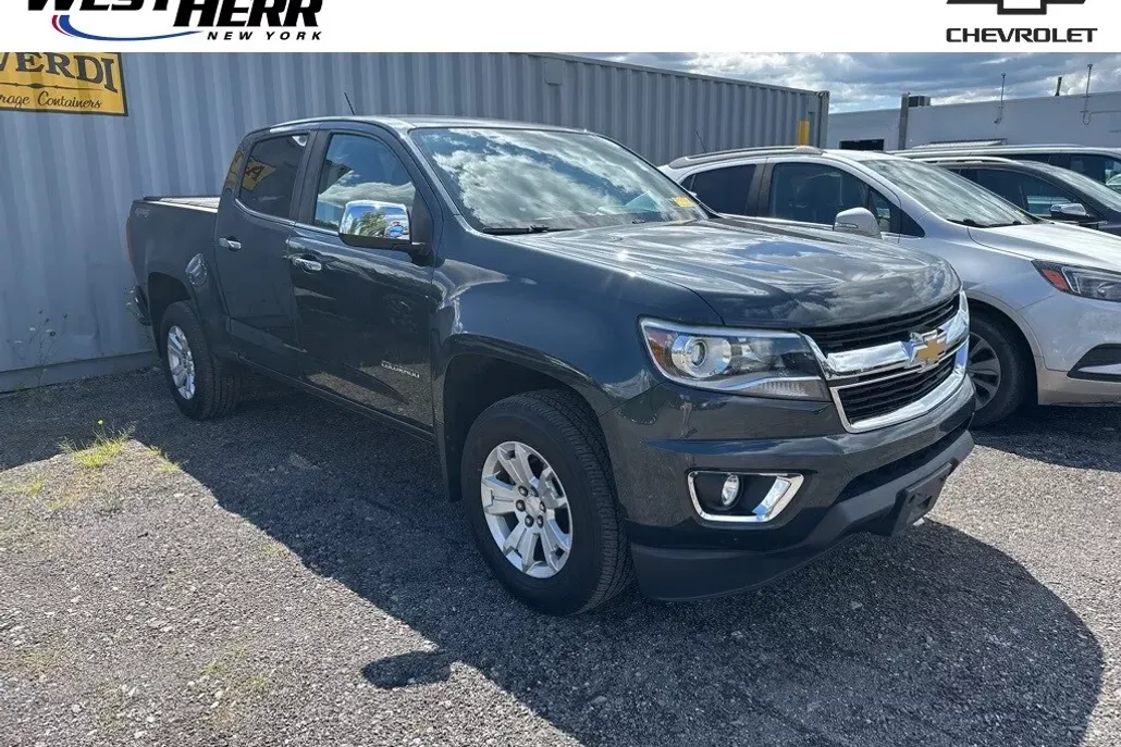 2017 Chevrolet Colorado LT photo 1
