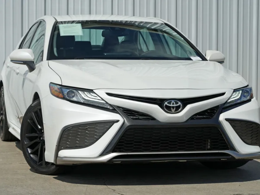 2021 Toyota Camry XSE photo 1