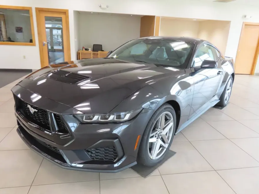 2024 Ford Mustang GT Premium photo 1