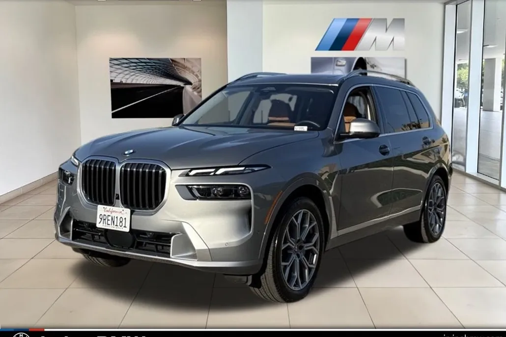 2025 Bmw X7 xDrive40i photo 1