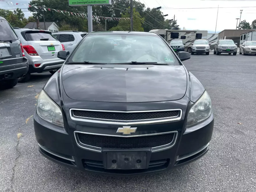 2012 Chevrolet Malibu 1LT photo 1