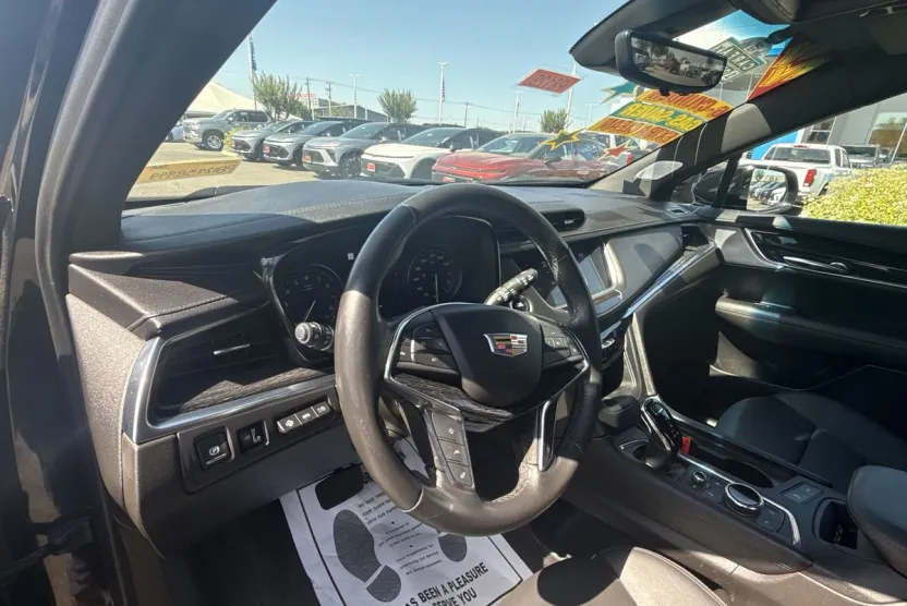 2022 Cadillac XT5 Premium Luxury photo 1