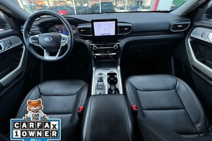 2024 Ford Explorer Limited photo 1