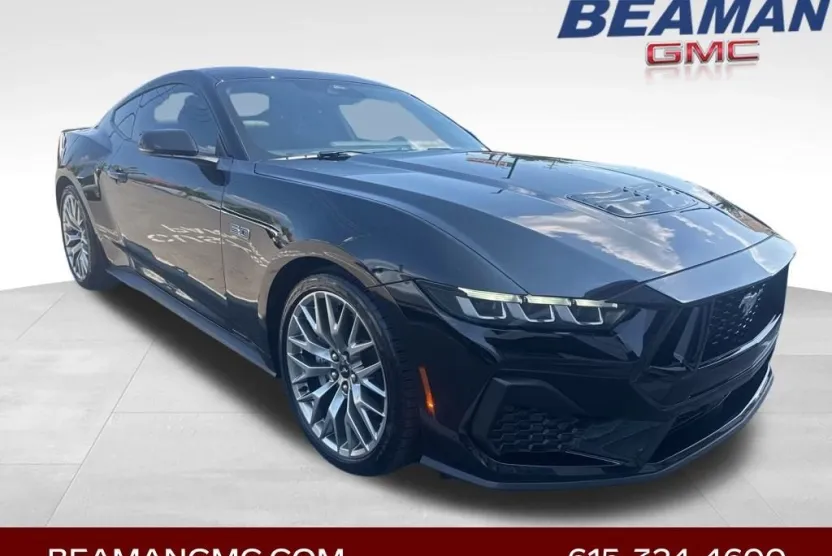 2024 Ford Mustang GT photo 1